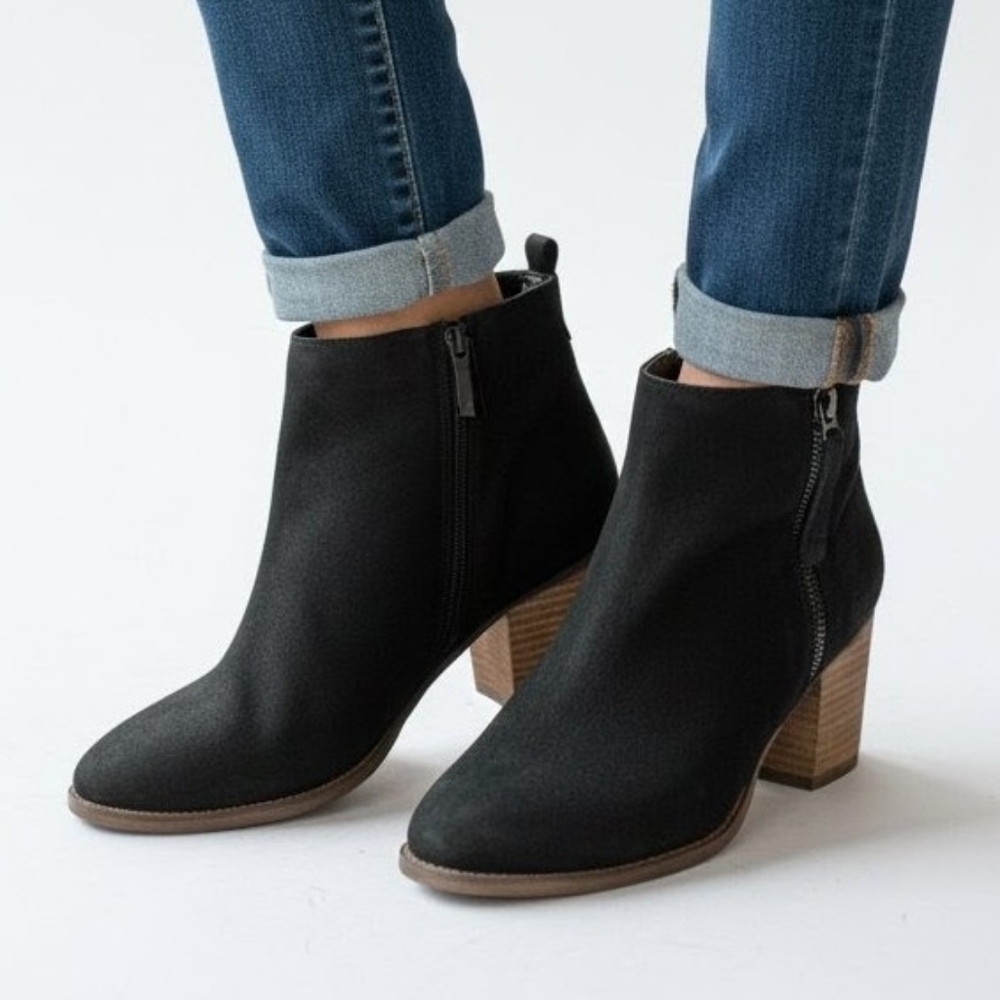 Blondo Nova Waterproof Black Suede Ankle Boots 8.5M